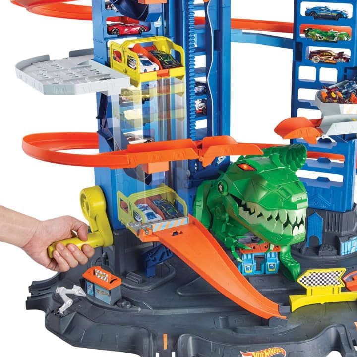 Biggest hot wheels 2024 ultimate garage playset